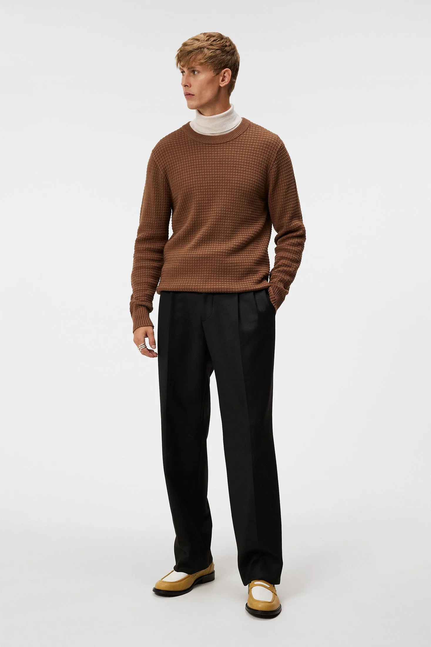 Archer Structure Sweater / Canuto