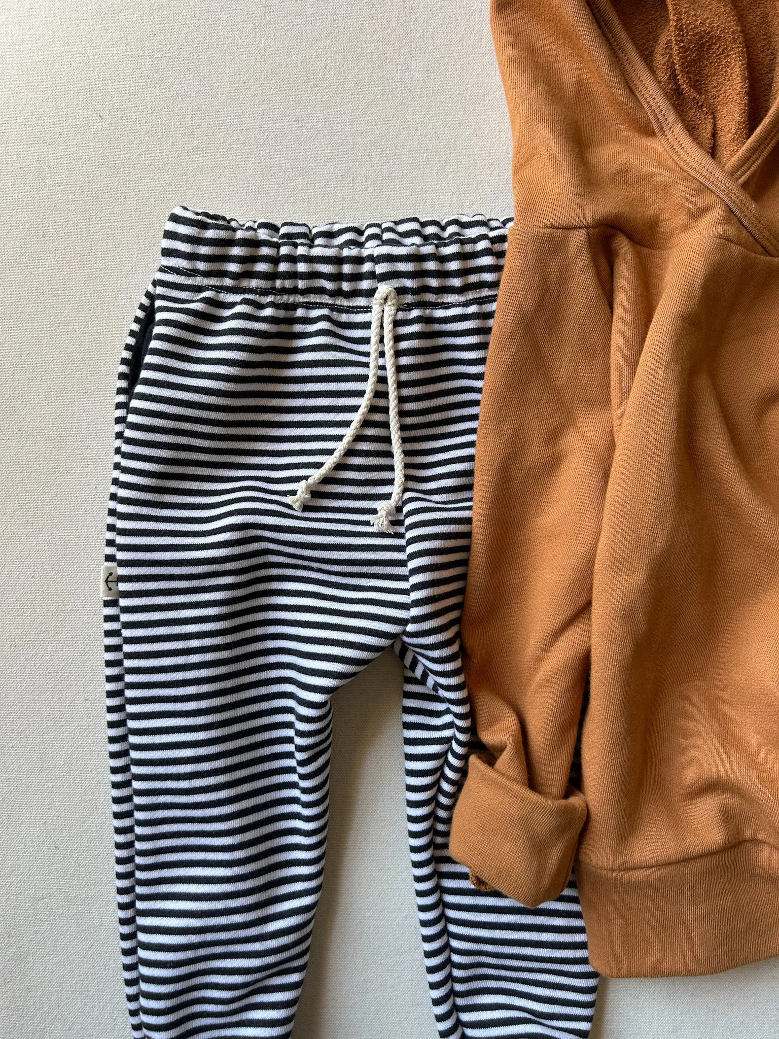 COMFY PANTS | RAVEN STRIPE