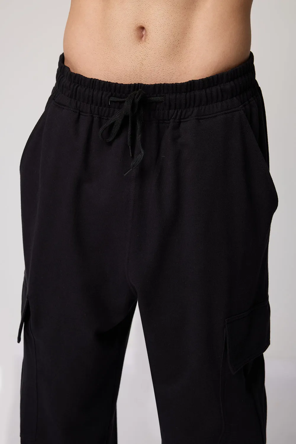 Men's Relaxed Black Knit Cargo Joggers