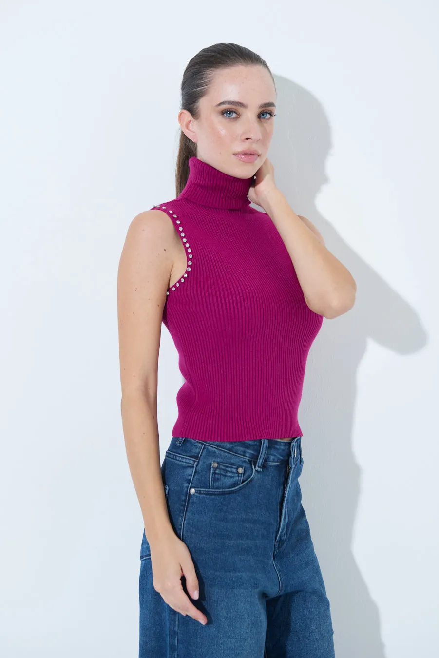 Sleeveless ribbed turtleneck top wholesale