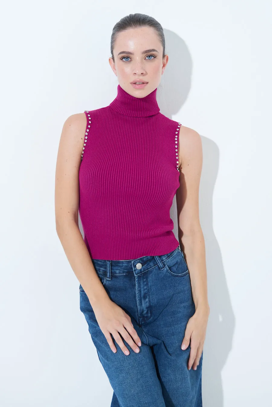 Sleeveless ribbed turtleneck top wholesale