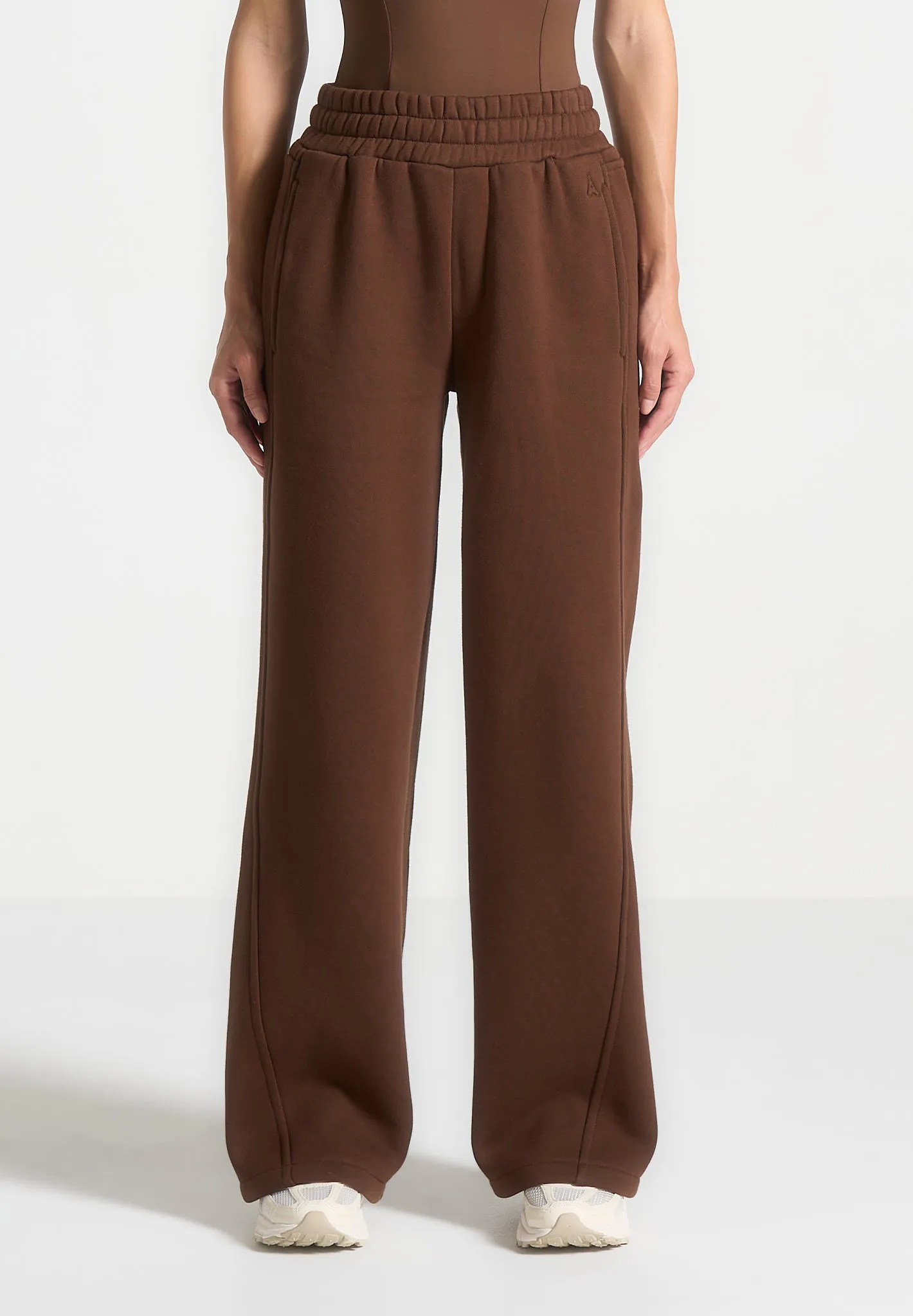 Éternelle Relaxed Joggers - Brown